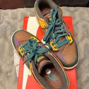 NIKE Scrap Dunk - Worn 1 Time